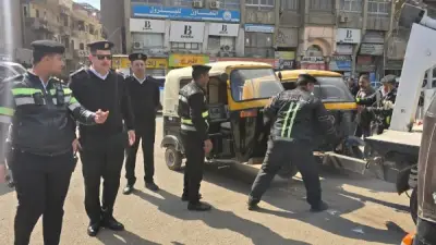 محافظ الشرقية يوجه بتكثيف الحملات للقضاء على التوك توك غير المرخص والمخالف