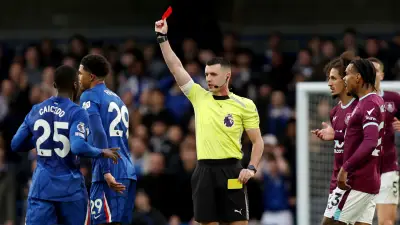 تشيلسي على حافة دخول التاريخ بلقب أسود في البريميرليج