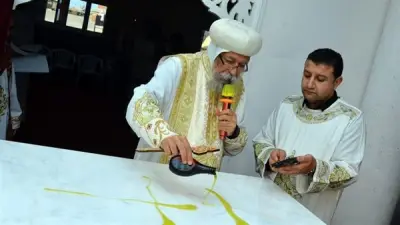 الأنبا إيلاريون يدشن مذابح جديدة في كنائس البحيرة ويرسم شمامسة للخدمة