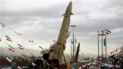 مستشار إسرائيلي يحذر: إيران تنتج صواريخ كيميائية وبيولوجية استعدادًا للمواجهة