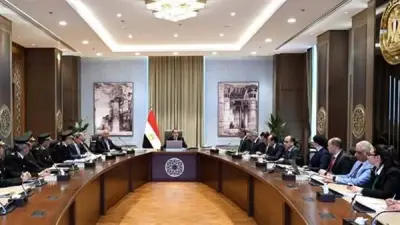 رئيس الوزراء يتابع تطوير الطريق الدائري ورفع كفاءة كوبري أكتوبر في اجتماع حكومي موسع