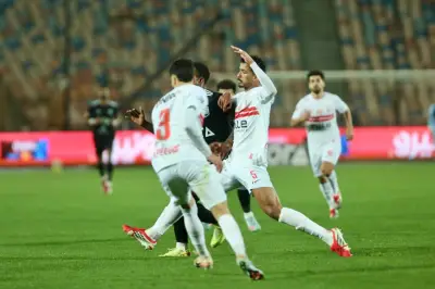 الزمالك يتصدر الدوري المصري بعد فوز صعب على ضيفه الأبيض في مباراة مثيرة