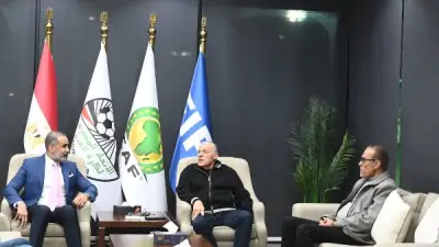 لقاء هاني أبو ريدة مع مدير المنتخبات العراقية لتعزيز التعاون الرياضي بين مصر والعراق