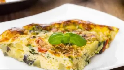 طريقة تحضير البيض بالخضراوات لسحور صحي ومغذي في رمضان