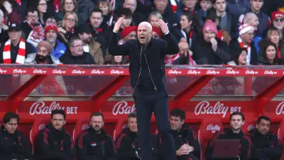 أزمة مالية تدفع أستون فيلا لبيع نجومه وليفربول يراقب مورجان روجرز