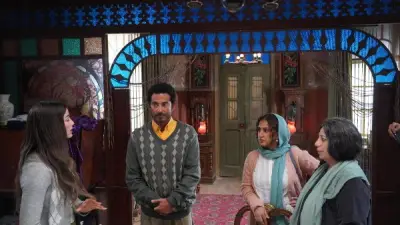 لقاء فوق السطح يمنح عمرو سعد فرصة جديدة في مسلسل إفراج مع تارا عماد