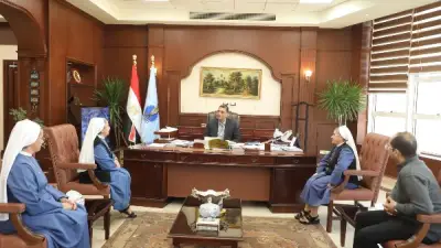 وفد مدرسة القديس يوسف يهنئ وليد البرقي بتوليه منصب محافظ البحر الأحمر