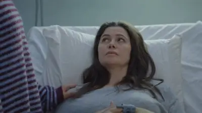 يسرا اللوزي تنقل للمستشفى بعد محاولة انتحار في مسلسل 'كان ياما كان'