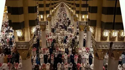 بث مباشر لصلاتي العشاء والتراويح من الحرمين الشريفين عبر قنوات سعودية