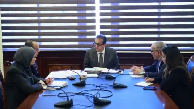 وزير الصحة يوجه بتسريع توريد مفاصل الركبة والحوض لإنهاء قوائم الانتظار