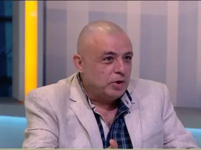 باحث لبناني يحذر: التصعيد العسكري الأخير في المنطقة قد يكون مقدمة لحرب شاملة