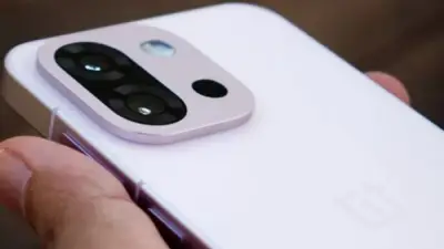 هاتف OnePlus 15T القادم: بطارية ضخمة 7500 مللي أمبير وأداء رائد في تصميم صغير