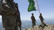 باكستان تعلن تدمير 73 موقعاً حدودياً مع أفغانستان وتسيطر على 18 آخر