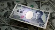 الين الياباني يتراجع بعد صعود قوي.. والدولار الأمريكي يستعيد قوته في الأسواق العالمية