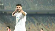 أشرف نصار يفرض عقوبة على مصطفى شلبي بعد احتفاله بشعار الزمالك في مباراة الأهلي