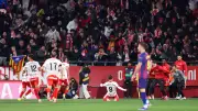 جيرونا يصعق برشلونة في مباراة مثيرة ويُبقي ريال مدريد متصدرًا الدوري الإسباني