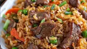 طريقة تحضير أرز مقلي بقطع اللحم على الطريقة الآسيوية: وصفة سهلة ولذيذة