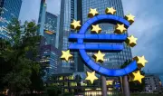 وزراء مالية اليورو يبحثون سبل تعزيز العملة الأوروبية أمام هيمنة الدولار
