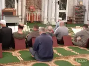 رمضان شهر القرآن: خلايا إيمانية في المساجد تنشط للعبادة والتدبر