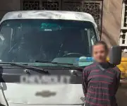 عطل حركة المرور: ضبط سائق سيارة أجرة يسير عكس الاتجاه في الجيزة