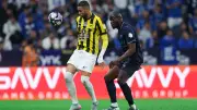 الهلال يفرط في الصدارة بعد تعادل مفاجئ مع الاتحاد في كلاسيكو الدوري السعودي