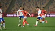 الأهلي يتقدم على سموحة بهدف مروان عثمان في الشوط الأول من دوري نايل