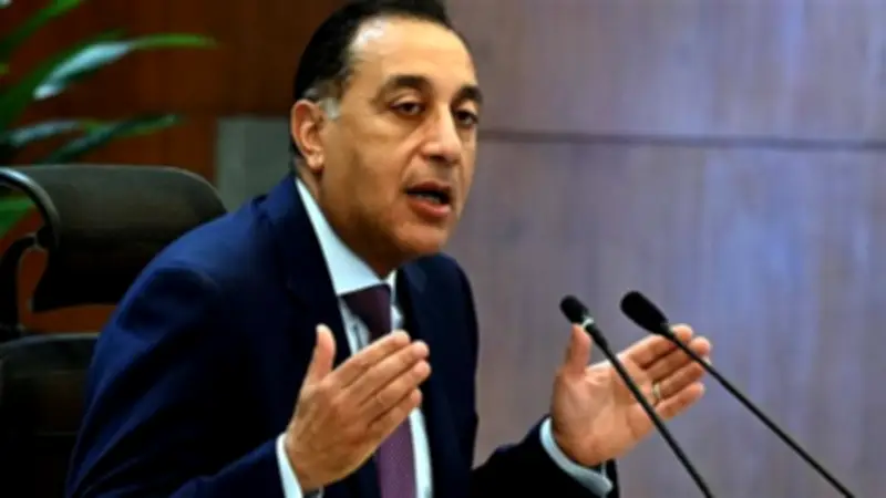 رسائل طمأنة حاسمة من الحكومة حول المخزون الاستراتيجي للبنزين والسلع الأساسية