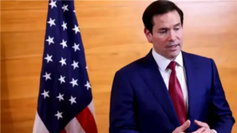 وزير الخارجية الأمريكي يؤكد تسريع العملية العسكرية ضد إيران ويدعو لتغيير النظام