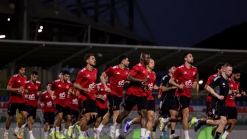 الأهلي المصري يتلقى ضربة موجعة بإصابة كريم فؤاد في الرباط الصليبي للمرة الثالثة