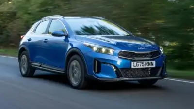 كيا إكسيد 2026 تظهر في السعودية بسعر 118 ألف ريال وتنافس ياريس كروس وكونا