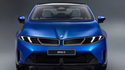 بي إم دبليو تطلق رسمياً الفئة الثالثة الكهربائية 2027: منافسة قوية لـ Tesla Model 3