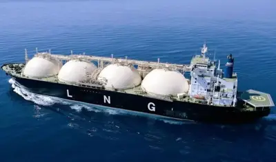 أسعار الغاز الطبيعي المسال في آسيا تشهد ارتفاعاً قياسياً بنسبة 39%