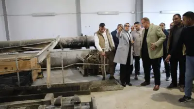 محافظ الوادي الجديد تتابع مشروعات رفع كفاءة كهرباء الفرافرة بتكلفة 584 مليون جنيه