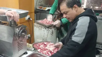 ضبط 626 كيلو لحوم ودواجن وأسماك مدخنة غير صالحة في أسواق الغربية خلال حملات تموينية