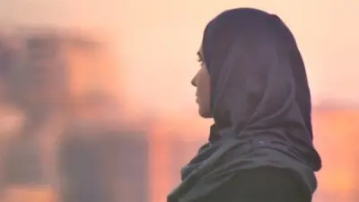 داعية إسلامي يحسم الجدل: فرض الحجاب بالقوة لا يصح شرعًا والعبادة تقوم على القناعة