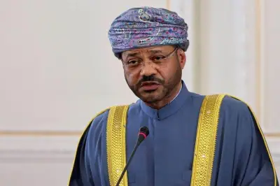 وزير الخارجية العماني يدعو إيران لحوار شامل لمعالجة التوترات الإقليمية