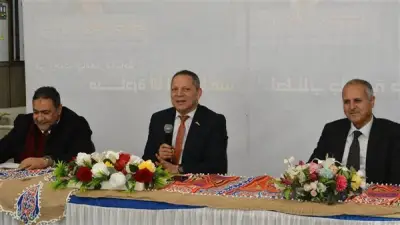 رئيس جامعة دمياط يعلن عن حزمة خدمات استثنائية للطلاب الوافدين بكلية الطب