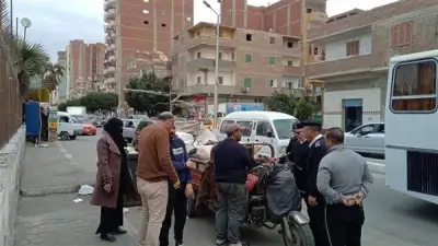 محافظ الإسماعيلية يشرف على حملات مكثفة لإزالة النباشين وتنظيم المخلفات