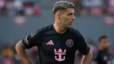 لويس سواريز يفتتح مطعمه في مدريد متجاوزًا برشلونة في خطوة استثمارية استراتيجية