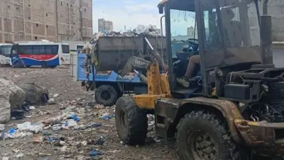 محافظ الإسكندرية يوجه بتكثيف أعمال النظافة ورفع المخلفات حول مشروع تطوير ترام الرمل