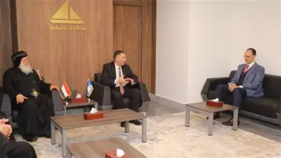 محافظ دمياط يجتمع مع قيادات الكنيسة لتعزيز التعاون في الملفات الخدمية والتنموية