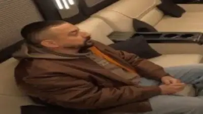 رامز جلال يوجه سهام السخرية للمطرب دياب في برنامج 'رامز ليفل الوحش'