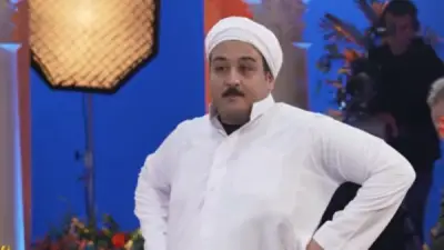 عبد الرحمن حسن يتورط في مقلب فيفي عبده ويشتبك مع المخرج الياباني في برنامج ألف ليلة