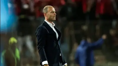 شعيب صيكوك ينفي مفاوضات الأهلي للعودة لجهاز توروب ويعلق على مستقبله