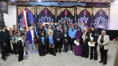 محافظ أسوان يشهد أمسية رمضانية بمركز شباب بدر وسط أجواء روحانية وترفيهية