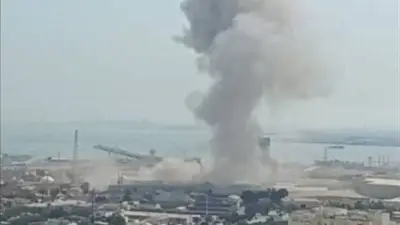 الحرس الثوري الإيراني يعلن تدمير منظومة دفاع جوي أمريكية ثانية في الإمارات