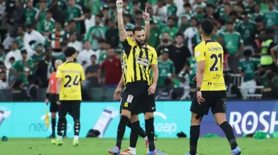 بنزيما غائب حاضر.. سلاح الاتحاد السابق يهدد الأهلي في ديربي جدة