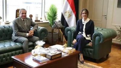 وزيرة الثقافة تبحث مع رئيس شركة العاصمة الإدارية تعزيز التعاون الثقافي والفني