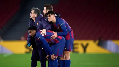 أزمة إصابات تثير غضب لاعبي برشلونة وتستهدف مسؤول الإعداد البدني