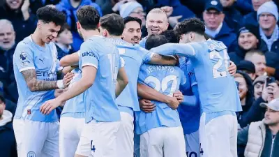 مانشستر سيتي يتقدم بهدف سيمينو المبكر على نوتنجهام فورست في الدوري الإنجليزي